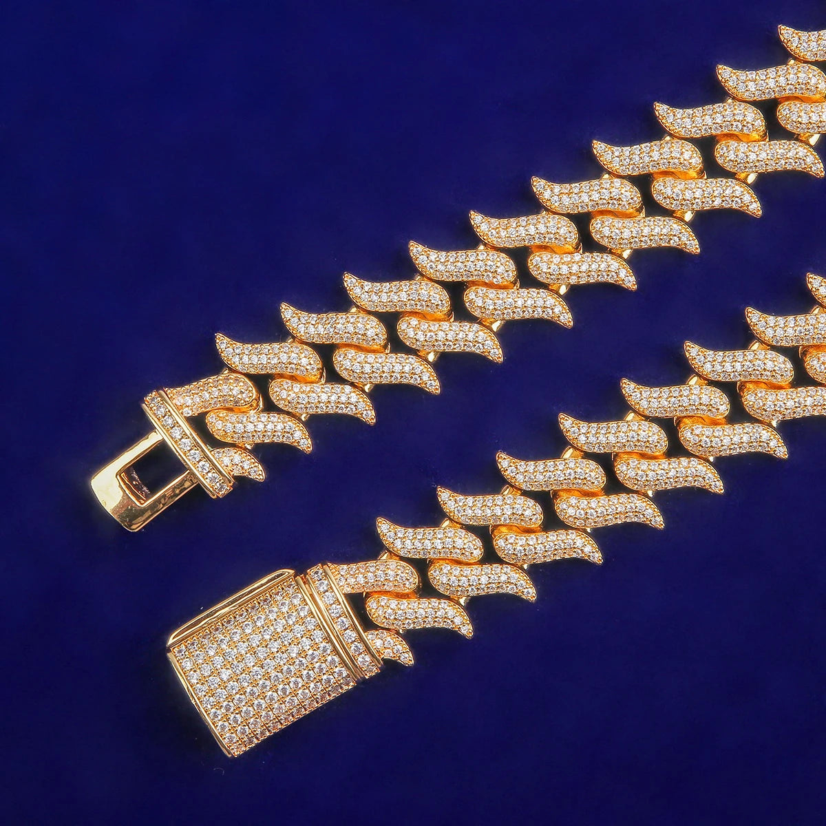 Spiked Diamond Prong Chain