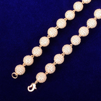 Diamond Sphere Chain