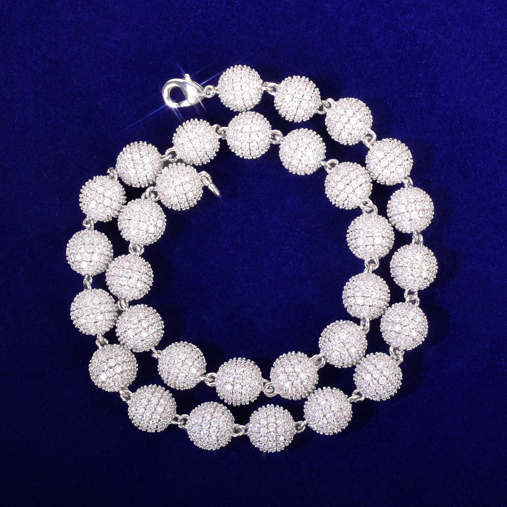 Diamond Sphere Chain